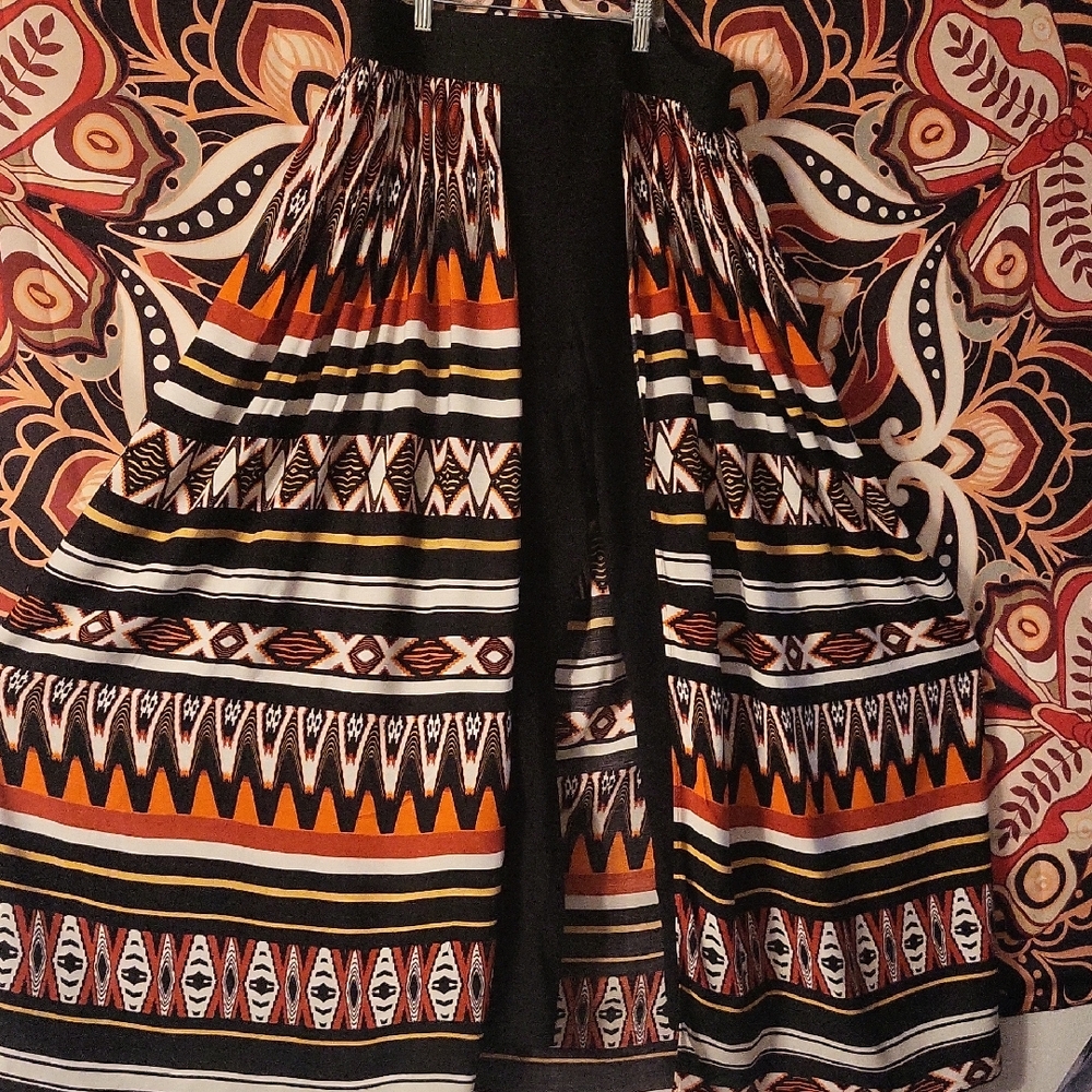 Ashro Black and Orange Patterned Maxi Skirt With Legging Pants
